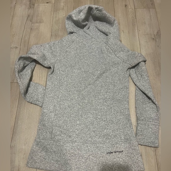 Under Armour Sweater - Picture 3 of 6